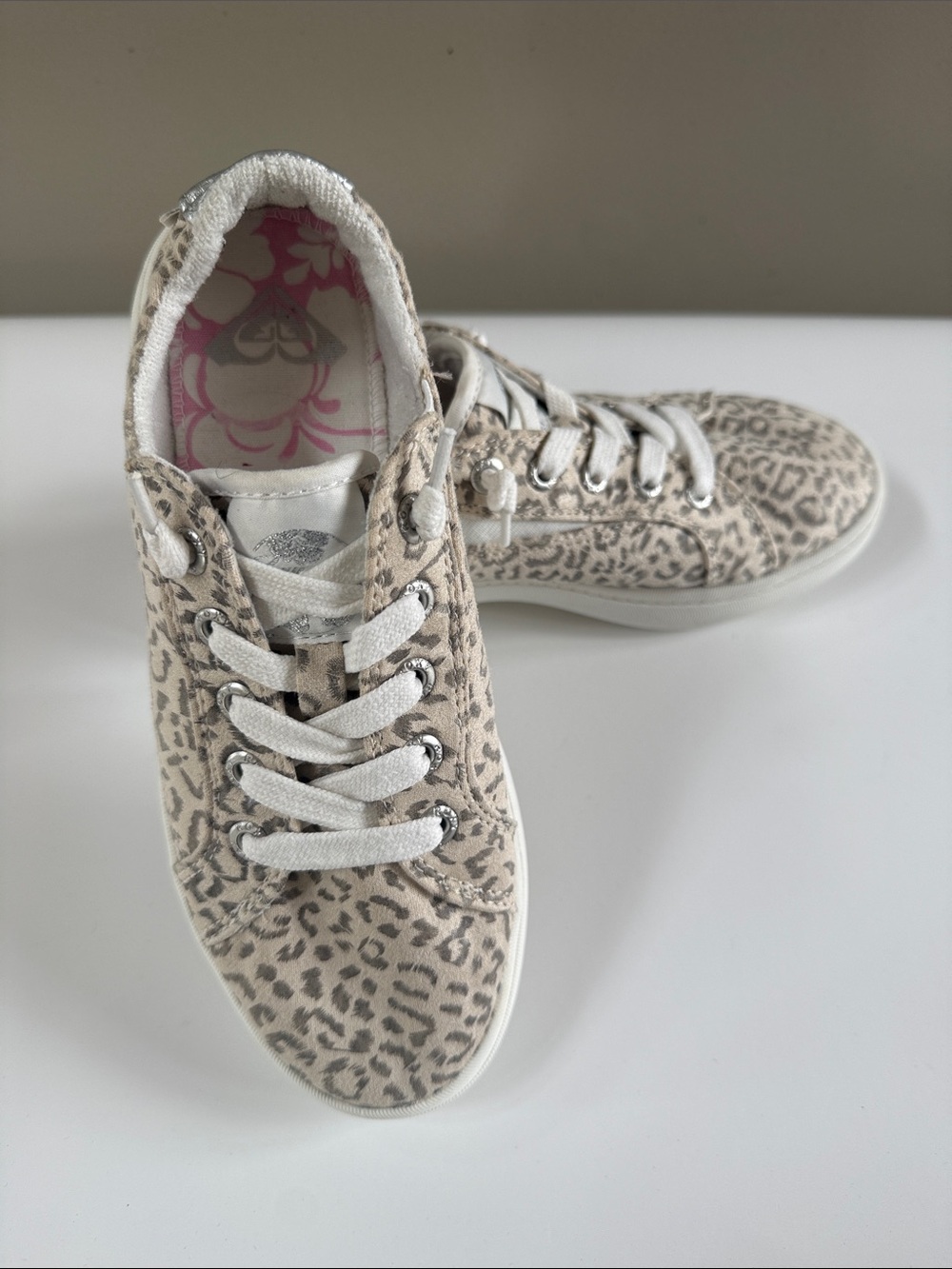 ROXY Women’s Leopard Print Casual Sneakers - Beige